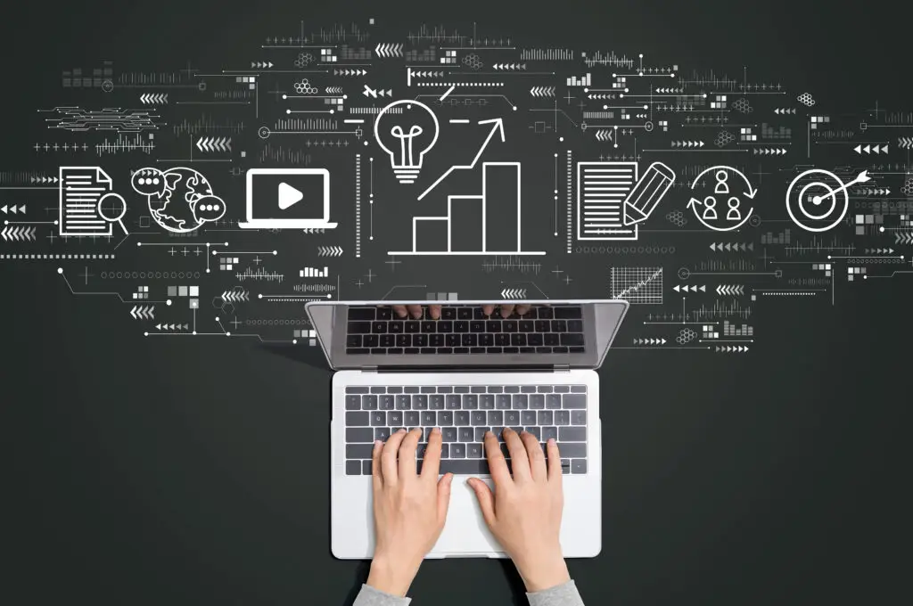 Content marketing Konzept mit Person welche einen Laptop benutzt FNworks Werbeagentur für Digitale Medien